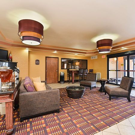 Best Western Plus Midwest Inn & Suites Salina Εξωτερικό φωτογραφία