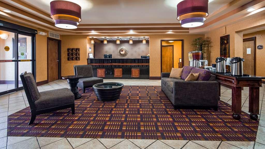 Best Western Plus Midwest Inn & Suites Salina Εξωτερικό φωτογραφία