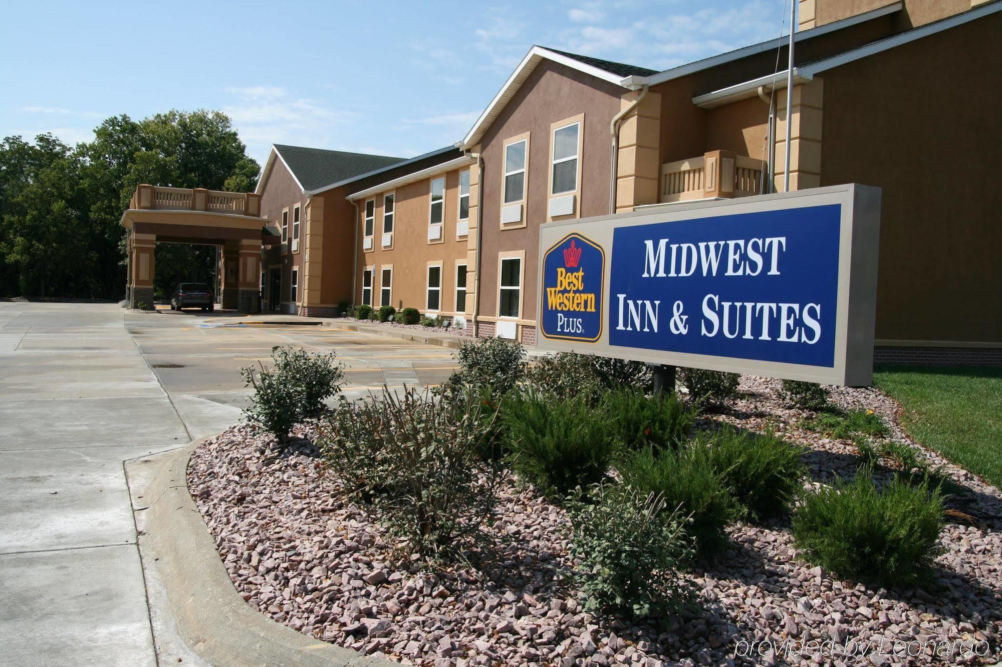 Best Western Plus Midwest Inn & Suites Salina Εξωτερικό φωτογραφία
